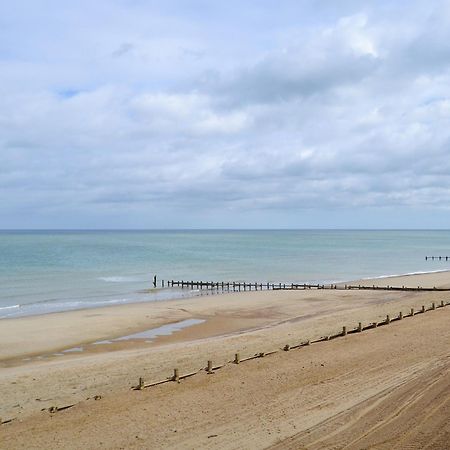 Villa Rosemarys Sea View Bacton  Esterno foto